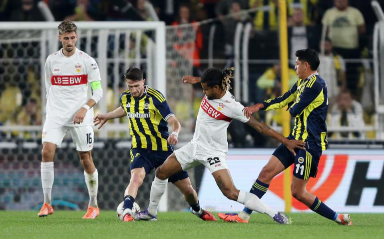 Fenerbahce vs VfB Stuttgart (23:45 &#8211; 23/10) | Xem lại trận đấu